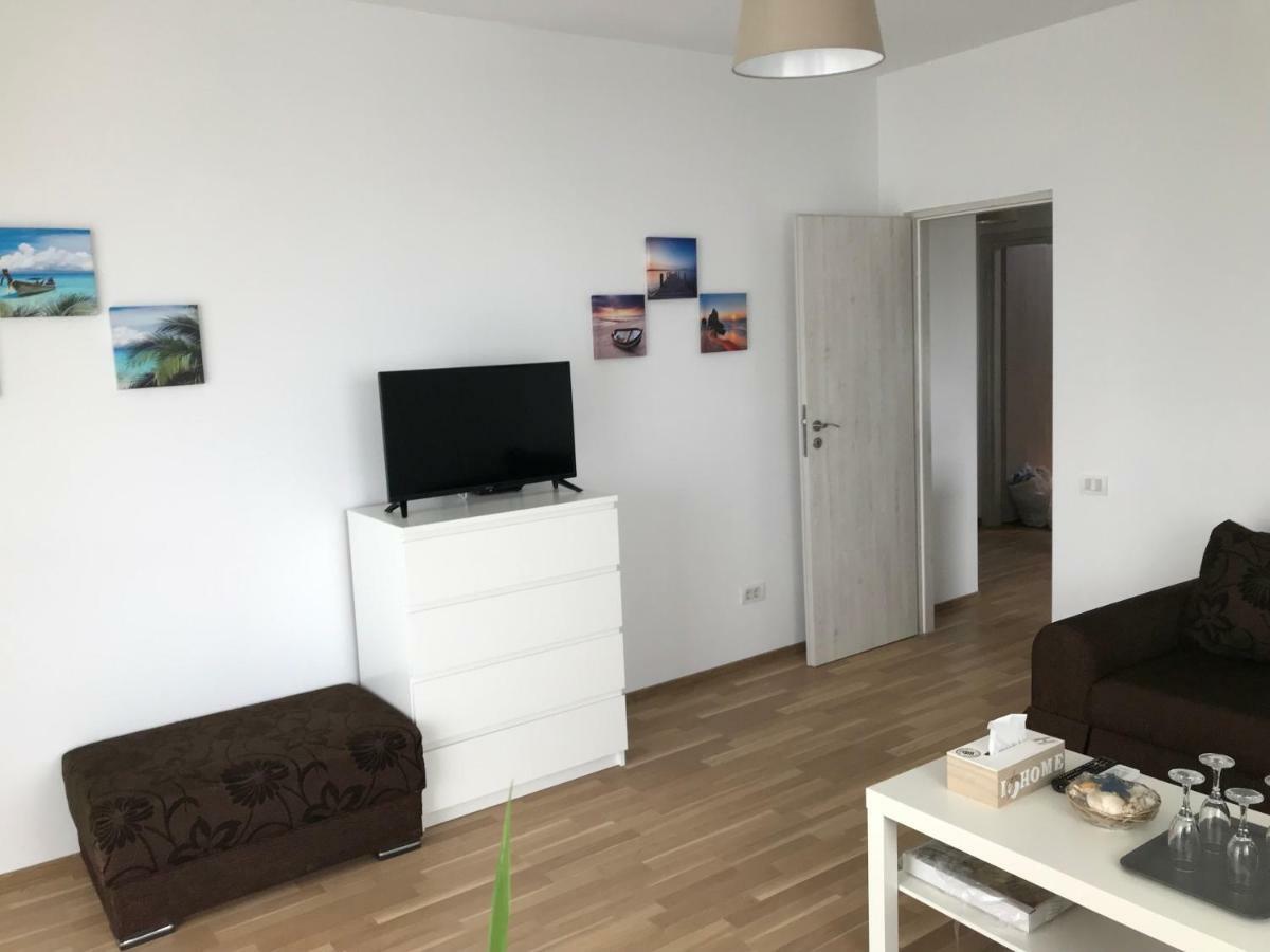 Апартаменты Apartament Cristina Мамая Экстерьер фото
