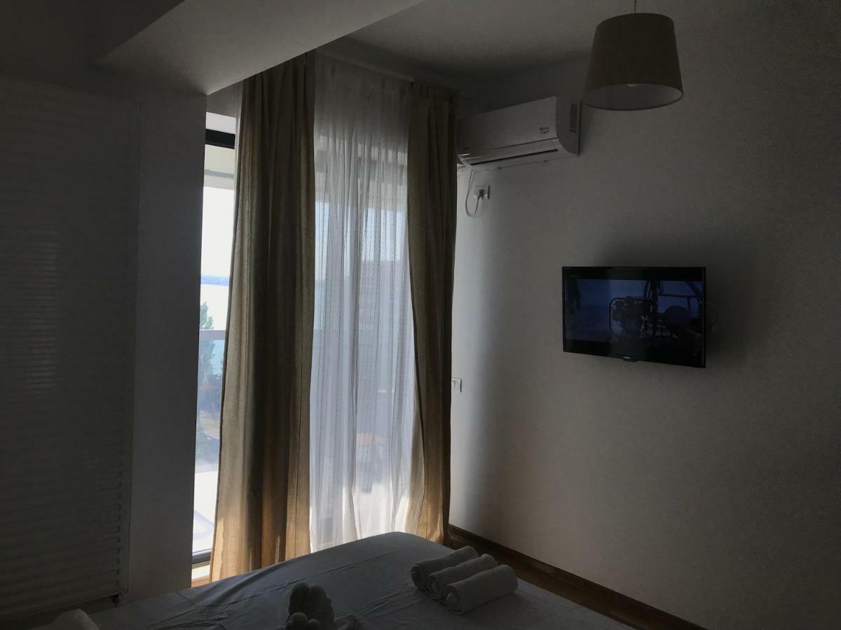 Апартаменты Apartament Cristina Мамая Экстерьер фото